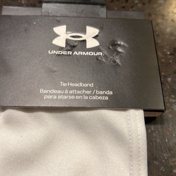 Under Armour tie headband - Picture 2 of 4
